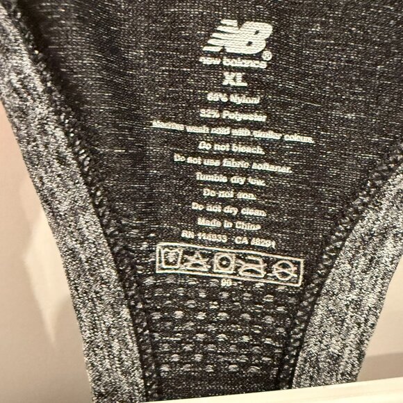 New Balance | Athletic tank | Grey | Size XL - Picture 3 of 3